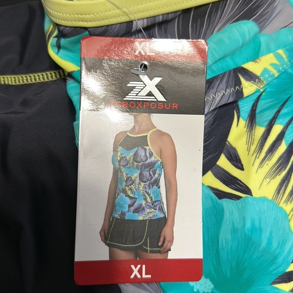 ZeroXposur Swim Wear XL 2 piece - Picture 6 of 7